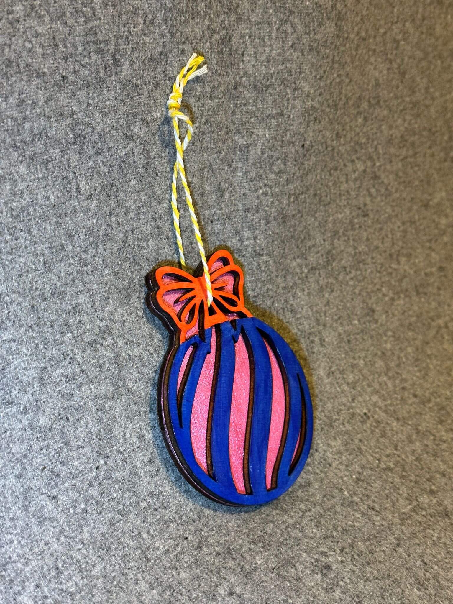 Glob decorativ „Twist”