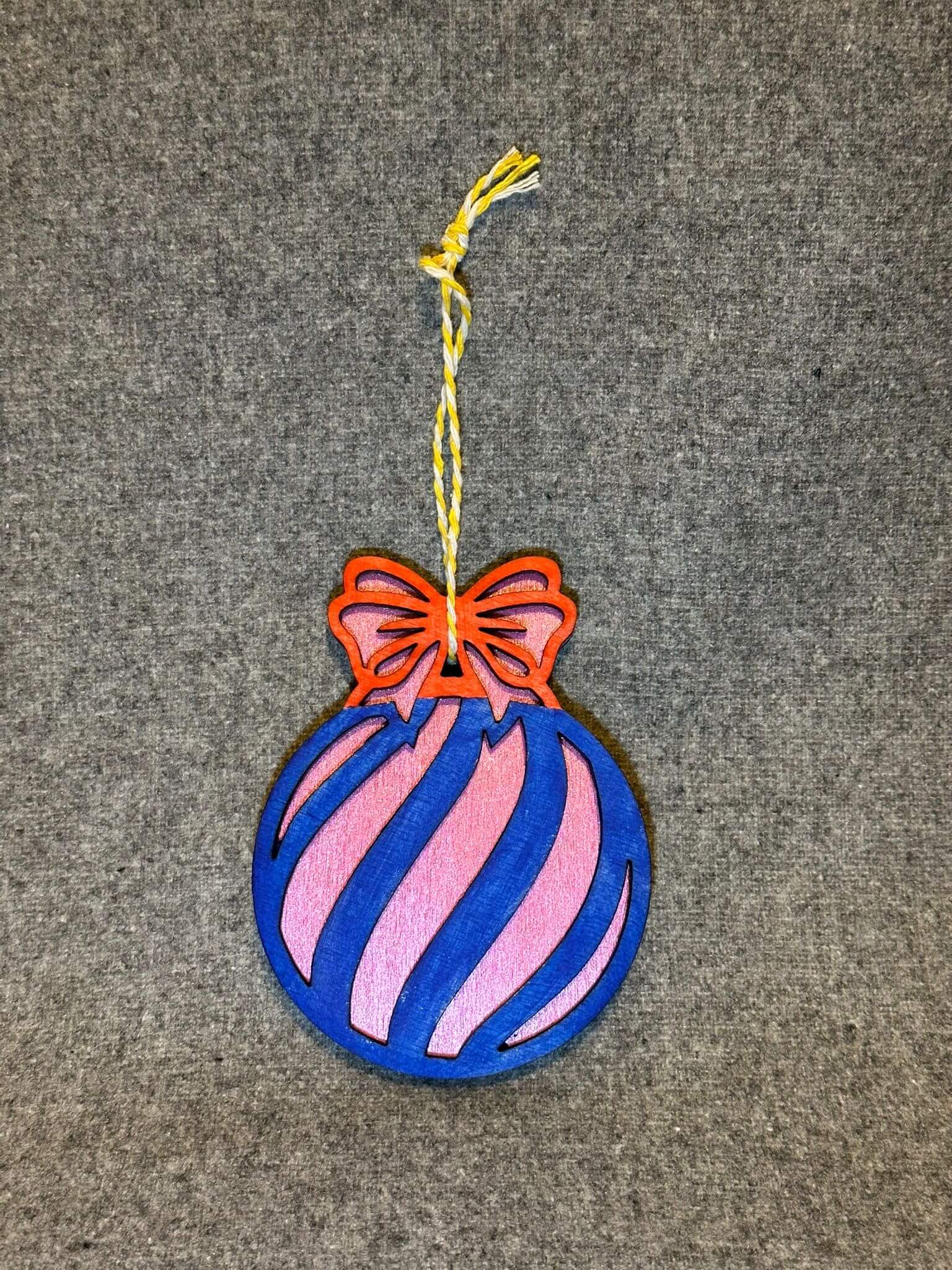 Glob decorativ „Twist”
